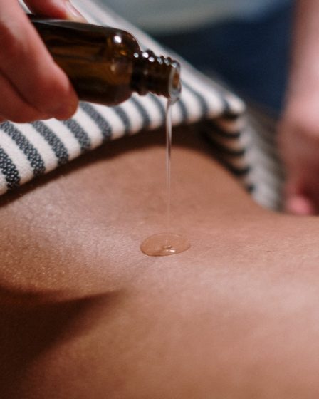 Quelle huile de massage choisir pour un effet relaxant ?